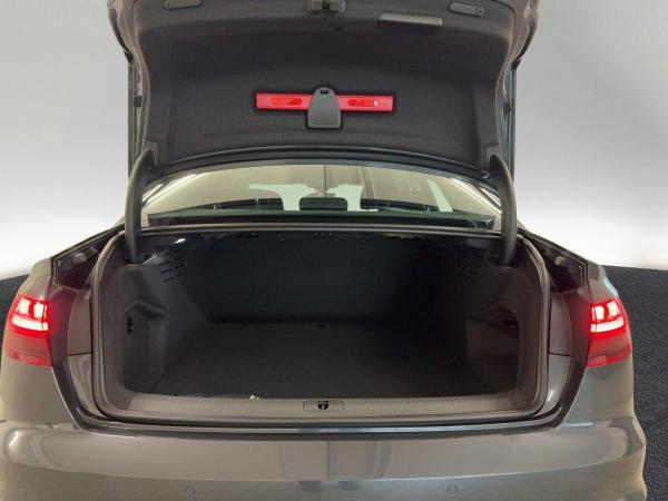 Audi A4 35 TFSI S tronic STDHZG LED NAVI PDC SITZHZG