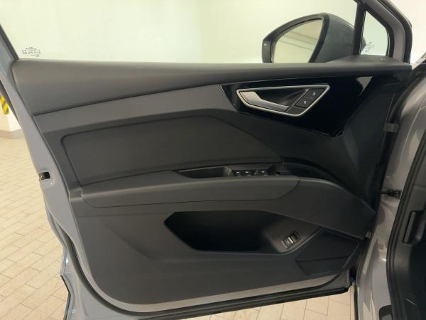 Audi Q4 e-tron Q4 40 e-tron RFK NAVI VIRTUAL HUD DAB SITZHZG