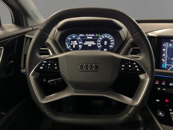 Audi Q4 e-tron Q4 40 e-tron LED RFK NAVI VIRTUAL DAB SITZHZG
