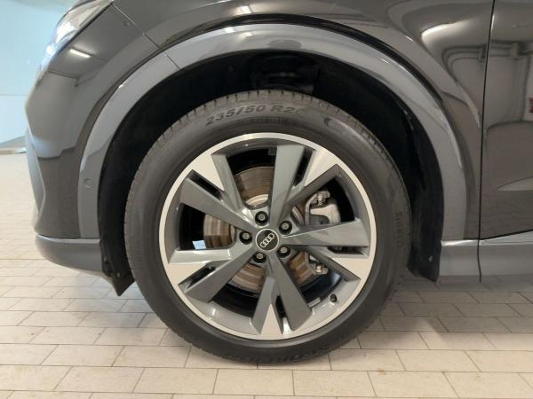 Audi Q4 e-tron Q4 40 e-tron LED RFK NAVI VIRTUAL DAB SITZHZG