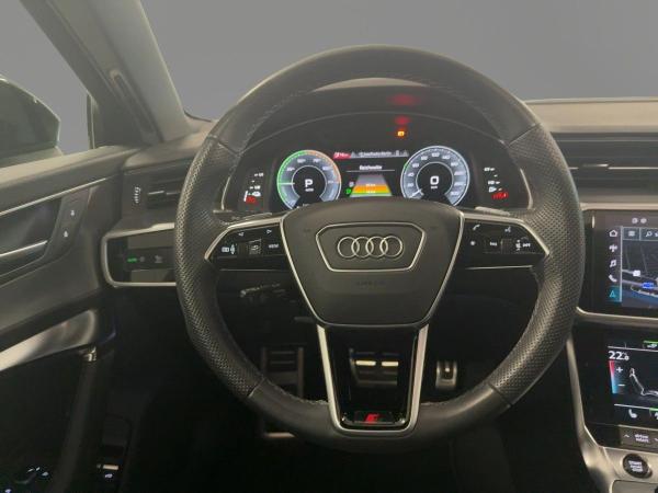 Audi A6 Avant sport 55 TFSI e qu.S tr. AHK MATRIX RFK