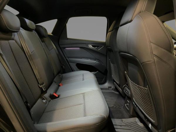 Audi Q4 e-tron Q4 Sportback 35 e-tron MATRIX RFK NAVI HUD