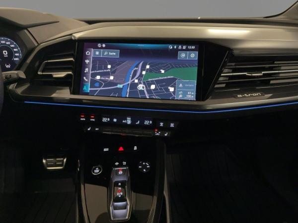 Audi Q4 e-tron Q4 Sportback 35 e-tron MATRIX RFK NAVI HUD