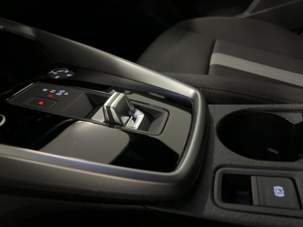 Audi A3 Sportback S line 35 TDI S tr. RFK LED NAVI