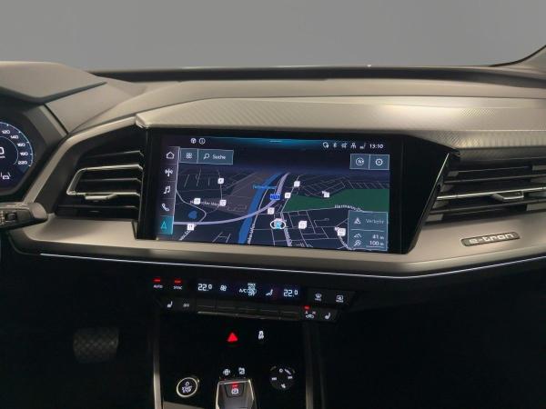 Audi Q4 e-tron Q4 35 e-tron VIRTUAL NAVI PDC RFK DAB SITZHZG