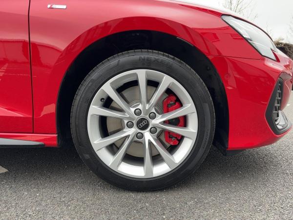 Audi A3 Sportback TFSIe S line 45 S tronic Matrix LED