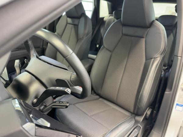 Audi Q4 e-tron S line 40 ACC KAMERA WÄRMEPUMPE