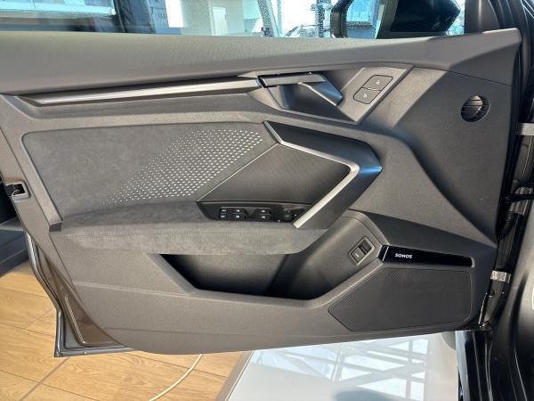 Audi RS3 RS 3 Limousine  294 kW S tronic Sonderkonditionen*