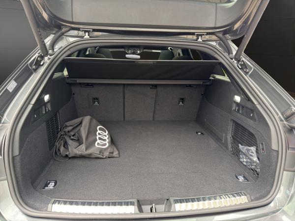 Audi A5 Avant e-hybrid 270 KW quattro / TECH PRO / AHK / PANO / HUD / B&O / MEMORY