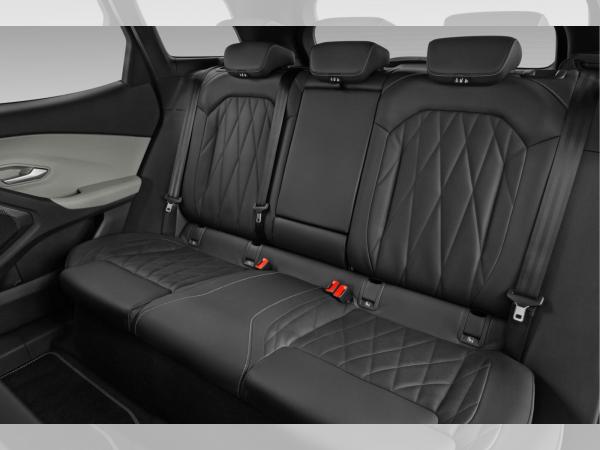 Ford Explorer Standard Range 52kWh RWD Style