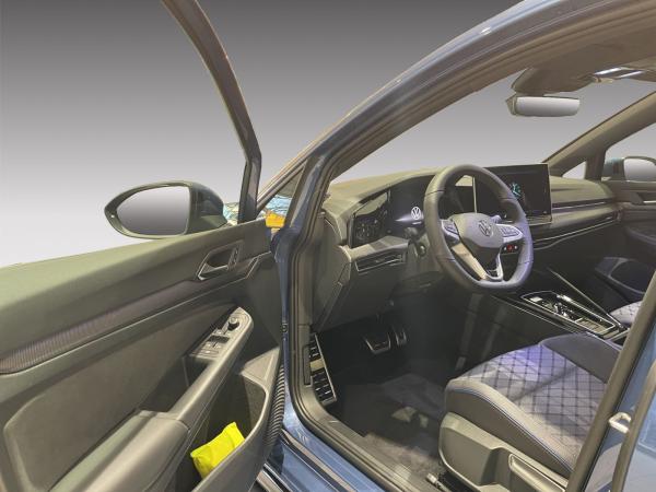 Volkswagen Golf R-Line 1.5l eTSI