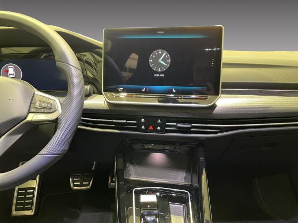 Volkswagen Golf R-Line 1.5l eTSI