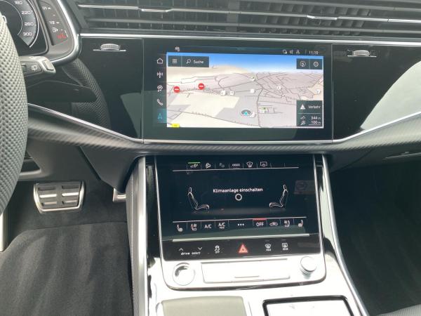 Audi Q8 SUV S line business TFSI e qu. tiptr. PANO 23