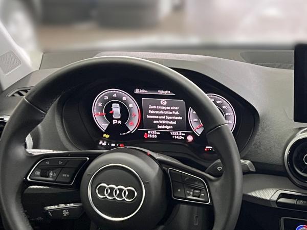 Audi Q2 advanced 35 TFSI Navi Matrix Parken Sportsitze