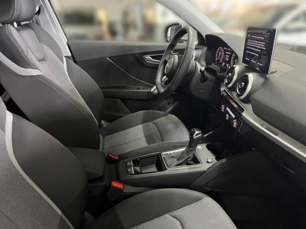 Audi Q2 advanced 35 TFSI Navi Matrix Parken Sportsitze
