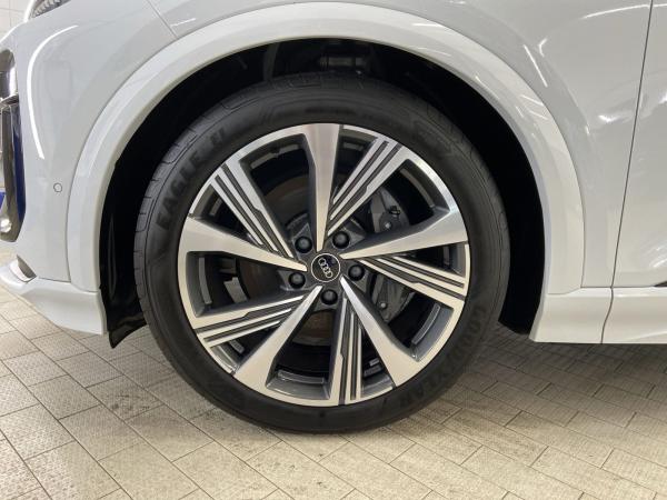 Audi SQ6 e-tron *Matrix*Pano*HuD*