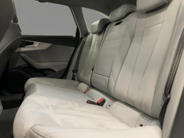 Audi A4 Avant advanced 40 TDI qu.S tr. LED STDHZG RFK