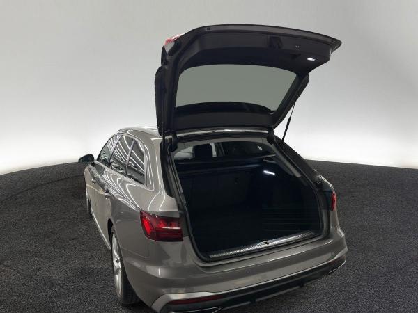 Audi A4 Avant S line 40 TDI qu.S tr. PDC MATRIX NAVI
