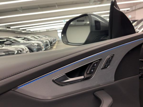 Audi Q8 55 TFSI qu.tiptr. AHK MATRIX 360°K HUD VIRTUAL