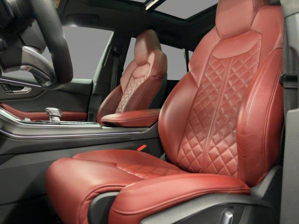 Audi SQ8 TFSI tiptr. 360°K MATRIX PANO HUD VIRTUAL