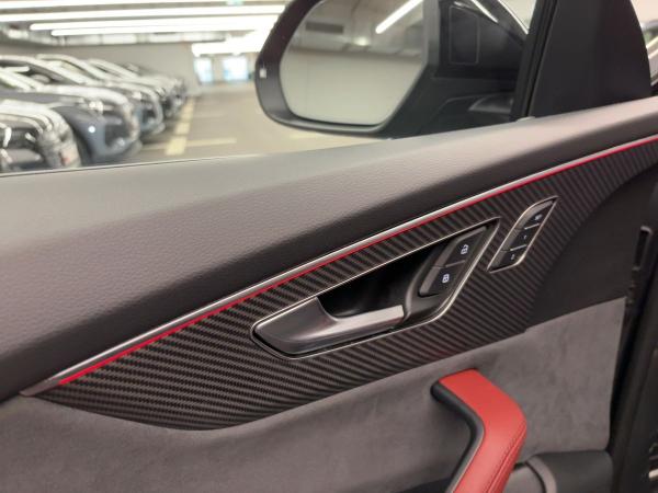 Audi SQ8 TFSI tiptr. 360°K MATRIX PANO HUD VIRTUAL