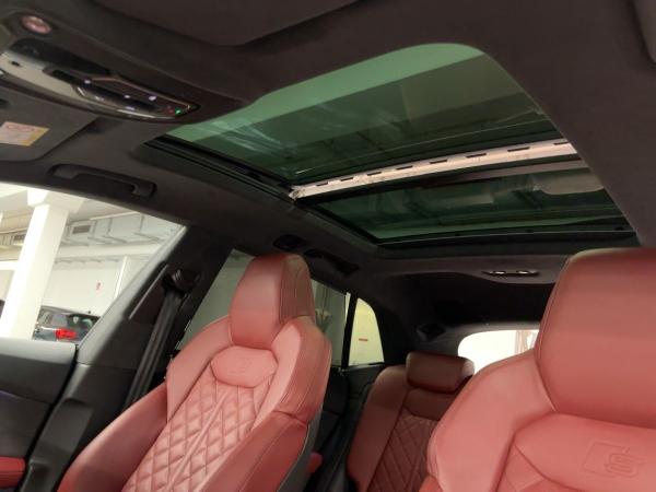 Audi SQ8 TFSI tiptr. 360°K MATRIX PANO HUD VIRTUAL