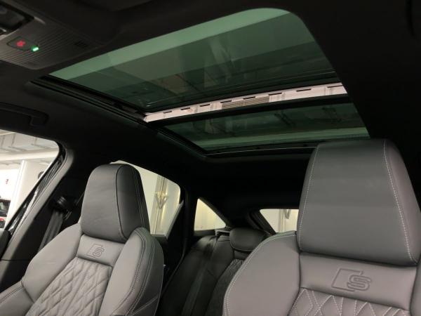 Audi Q4 e-tron Q4 Sportback 55 e-tron qu. PANO HUD MATRIX NAVI