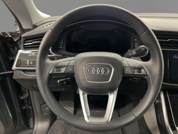 Audi Q8 50 TDI qu.tiptr. STDHZG MATRIX 360°K HUD