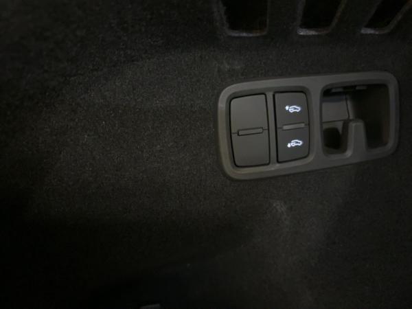 Audi Q8 50 TDI qu.tiptr. STDHZG MATRIX 360°K HUD