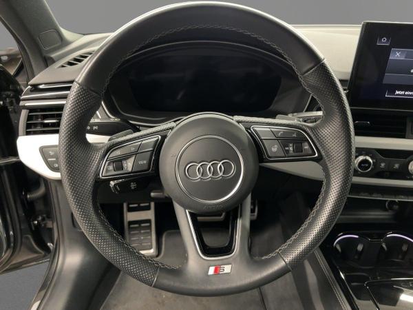 Audi A4 Avant S line 40 TDI qu.S tr. LED NAVI VIRTUAL