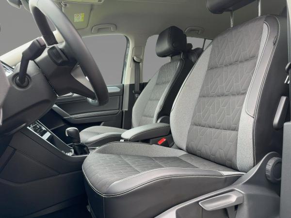 Volkswagen Touran 1.5 TSI Comfortline DSG Navi AHK 7-Sitze