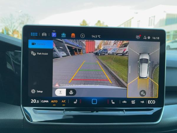 Volkswagen Golf VIII GTE 1.5 eHybrid Navi HeadUp IQ.Light