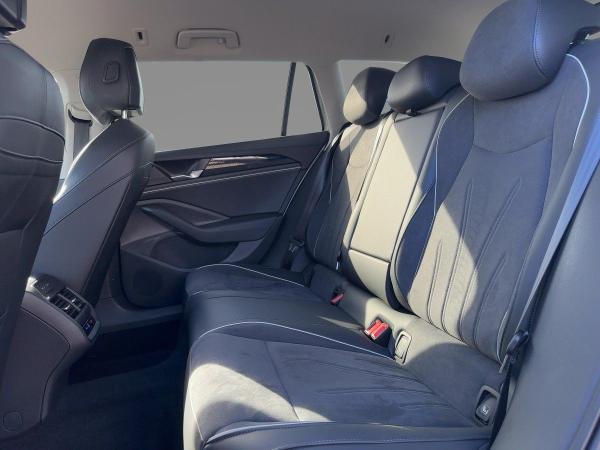 Volkswagen Passat Variant 1.5 TSI eHybrid DSG AHK HeadUp