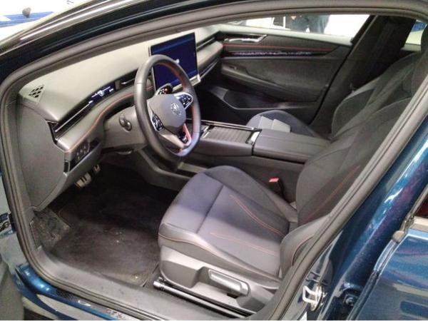 Volkswagen ID.7 Tourer GTX +WÄRMEPUMPE+AHK+KAMERA+ Volkswagen ID.7 Tourer GTX +WÄRMEPUMPE+AHK+KAMERA+