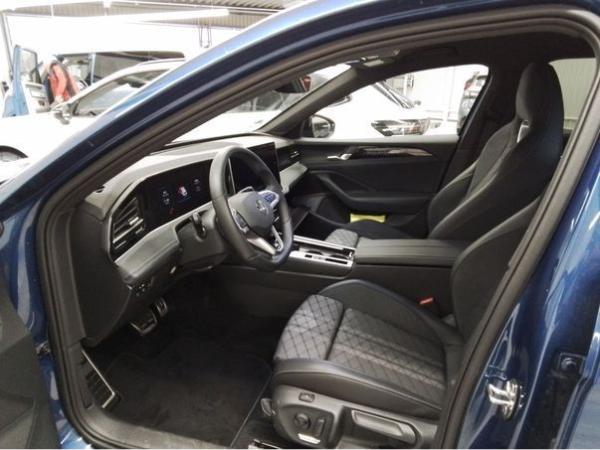 Volkswagen Passat Variant R-LINE BLACK STYLE 1.5eTSI DSG ACC.5J-G.AHK.KAMERA.NAVI+VC.LED.APP-C