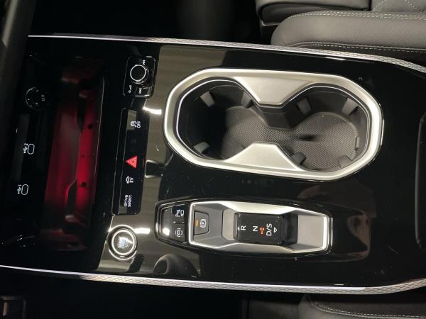 Audi A6 Avant e-hybrid quattro S tronic 360