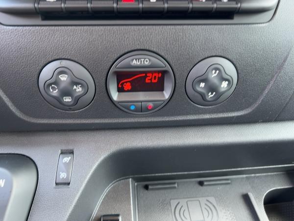 Nissan Interstar dCi 180 DPF L2H2 3,5t Tekna Automatik