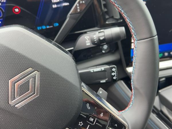 Renault Rafale E-TECH HYPRID 200 ESPRIT ALPINE UPE:56.00