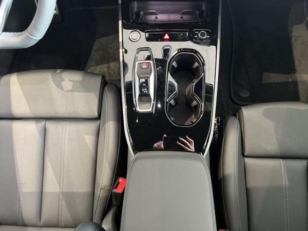 Audi A5 Avant e-hybrid quattro S tronic