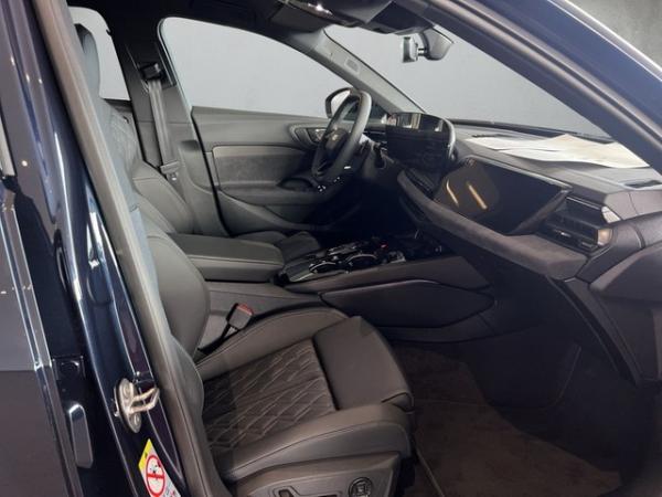 Audi A5 Avant e-hybrid quattro S tronic