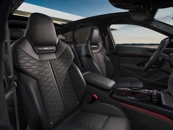 Audi RS5 Avant 470 kW tiptronic/ inkl. Winterräder