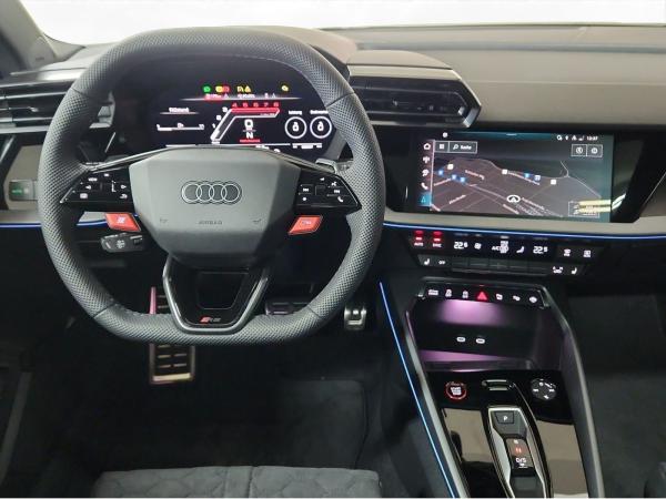 Audi RS3 Sportback exclusive RS-Abgas Pano LM 19" RFK Sonos Head-Up