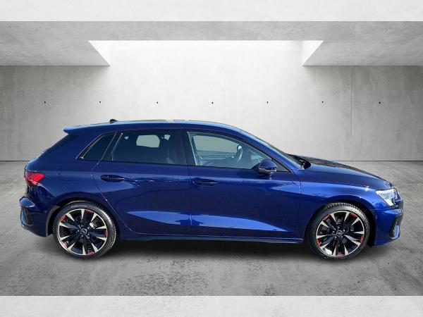 Audi S3 Sportback 2.0 TFSI quattro S-tronic Matrix Navi ACC RFK B&O