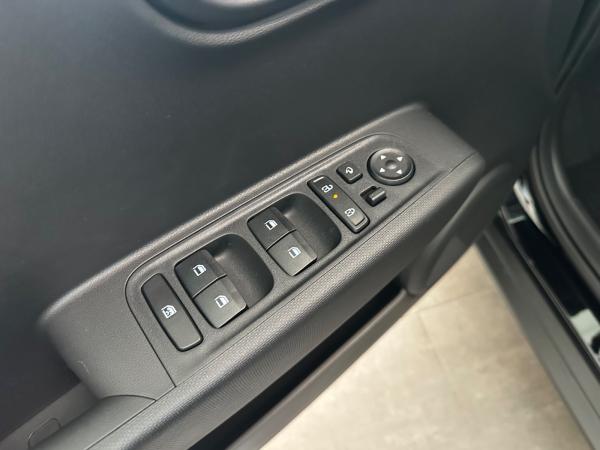 Hyundai INSTER Elektro Select ACC, Navi, Kamera, Klima