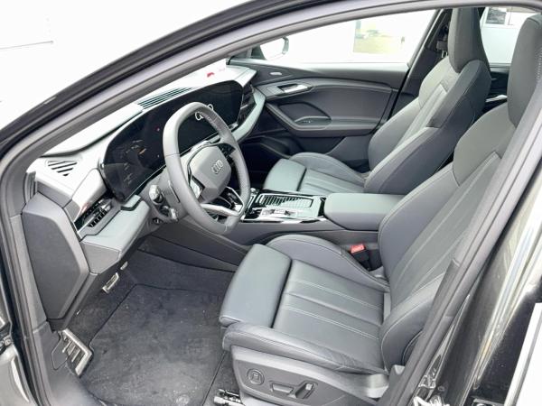 Audi Q6 e-tron Q6 SUV e-tron Luft HUD PANO 21 Luft Matrix AHK