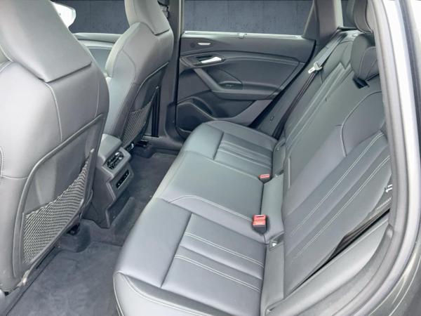 Audi Q6 e-tron Q6 SUV e-tron Luft HUD PANO 21 Luft Matrix AHK