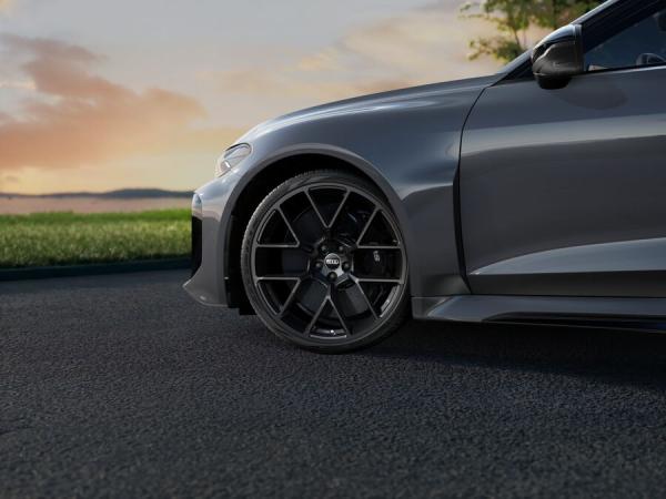 Audi RS5 Limousine 470 kW 0,5% 285 KM/H B&O Tech Plus Sport Paket MASSAGE ACC DAB