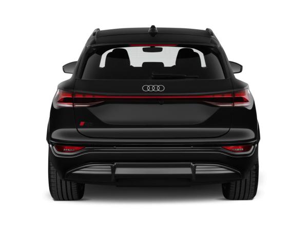 Audi Q6 e-tron performance AHK B&O