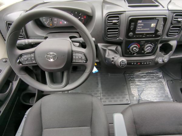 Toyota Proace Max Pritsche/Kipper Doppelk. mit Klappenaufbau