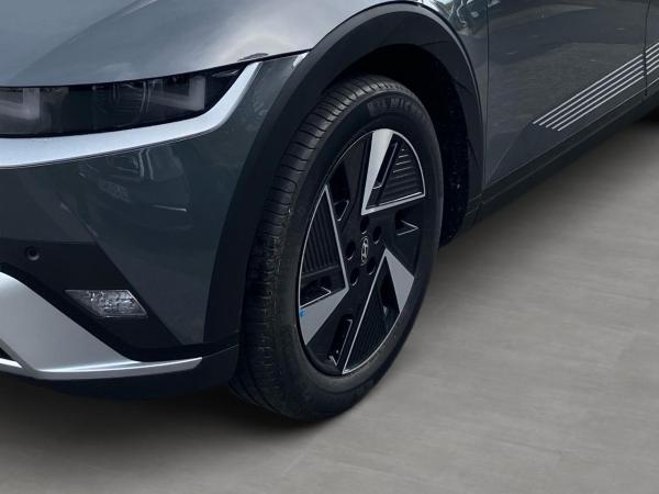 Hyundai IONIQ 5 63kWh 125 kW Heckantrieb *Basis *Wärmepumpe